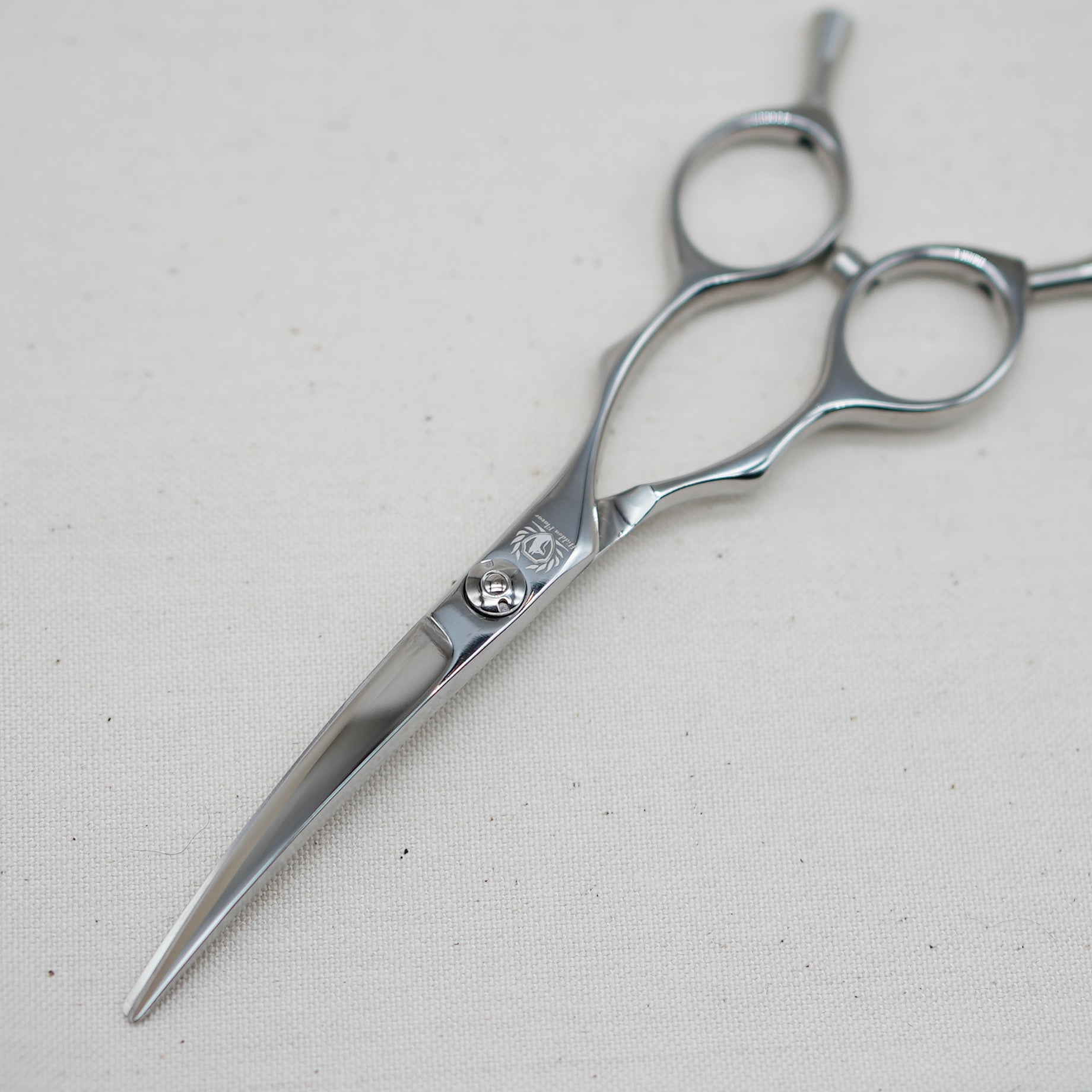 たれみみ兎【5,25inch face Curved Scissors】 – HiddenFlavor Scissors